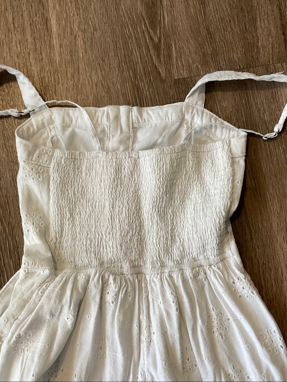 Hollister White Eyelet Button Romper - Picture 5 of 7